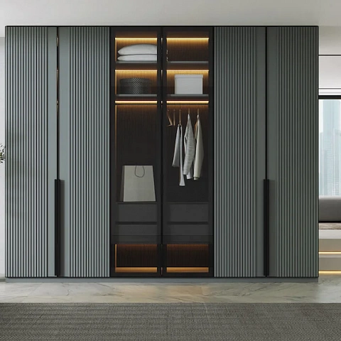 Супермодный шкаф с с реечным декором - Deni-art мебель для дизайнерских интерьеров